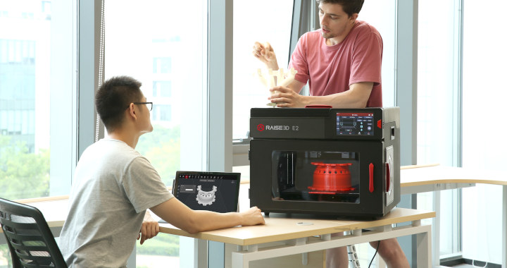 Raise3D E2 Bildung