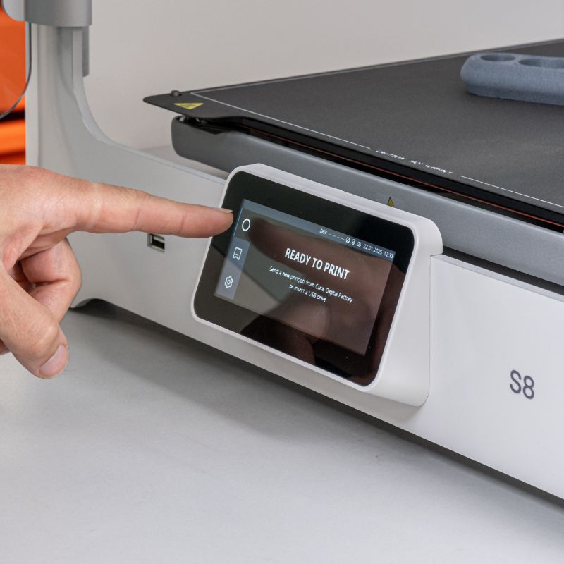 UltiMaker S8 intuitives Touchscreen