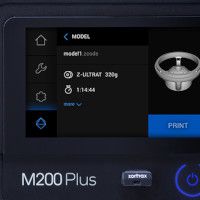 Zortrax M200 Plus - Farb-Touchscreen